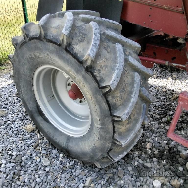Case IH 2366E Skurtreskere