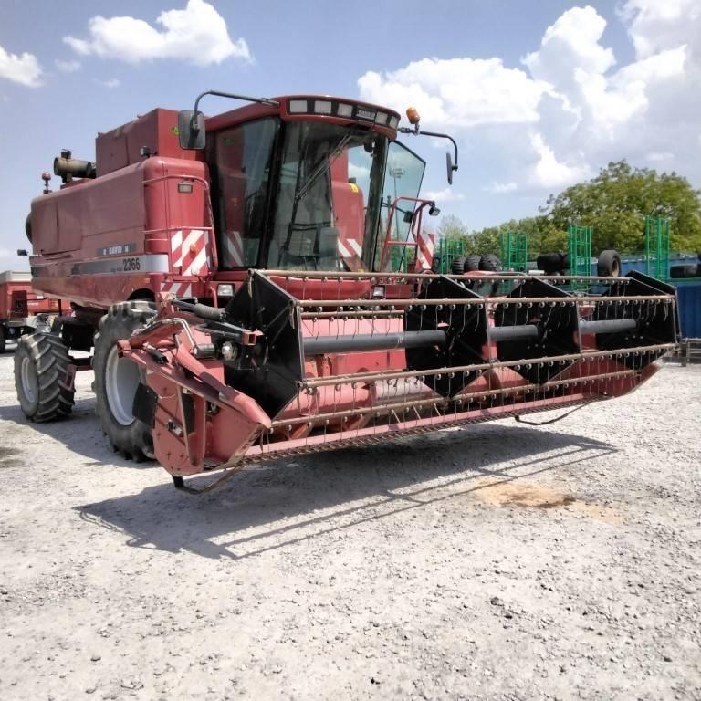 Case IH 2366E Skurtreskere