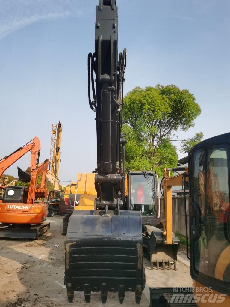 Volvo EC 250 D L Beltegraver