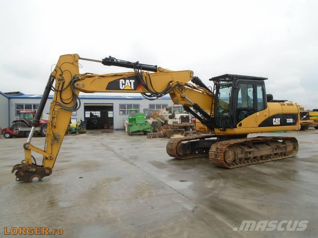 CAT 323 D Beltegraver