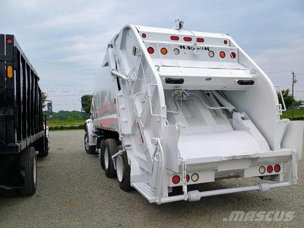 Freightliner M2 Renovasjonsbil