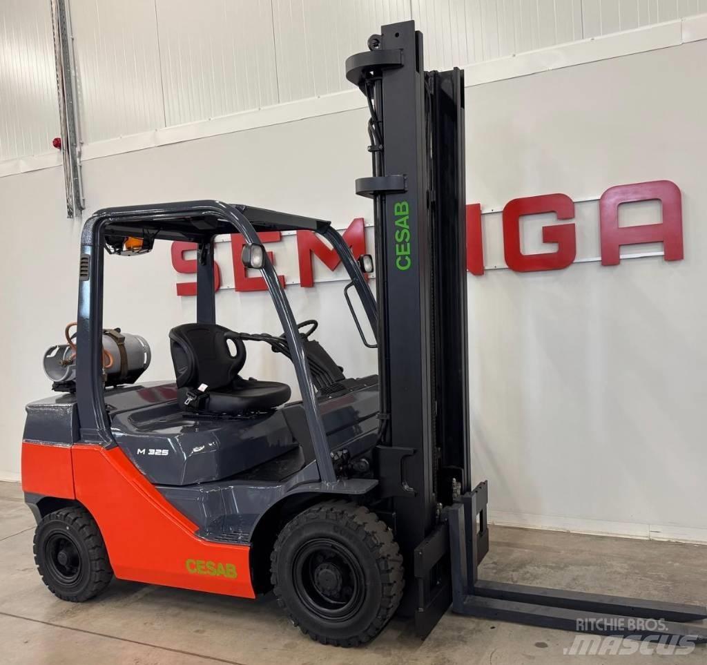 Cesab 10493 M325G Propan trucker