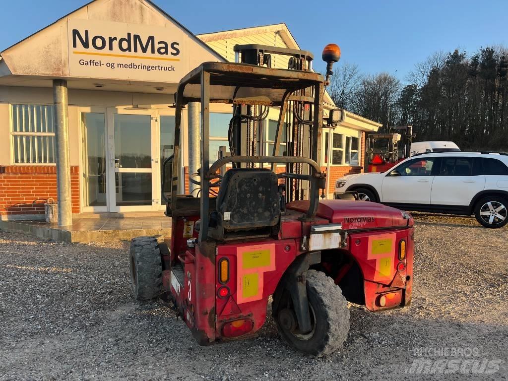 Moffett M4 25.3 Diesel Trucker