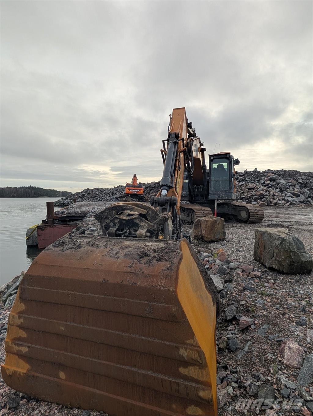 CASE CX 245D SR Beltegraver