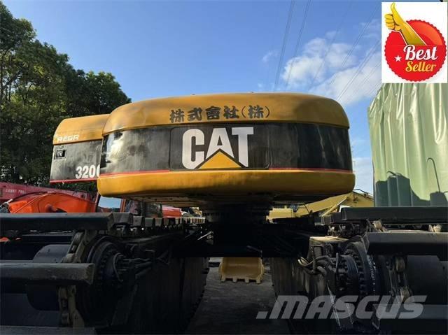 CAT 320 C Amfibiske Gravemaskiner