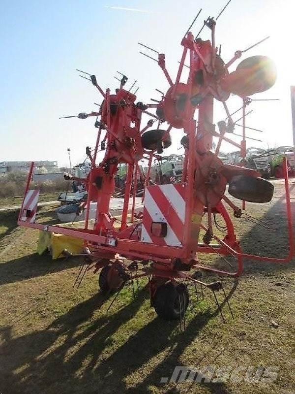 Kuhn GF8702 Raker og høyvendere