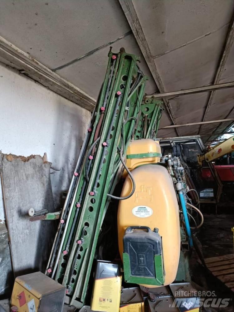 Amazone UF 1200 3-punktmonterte Sprøyter