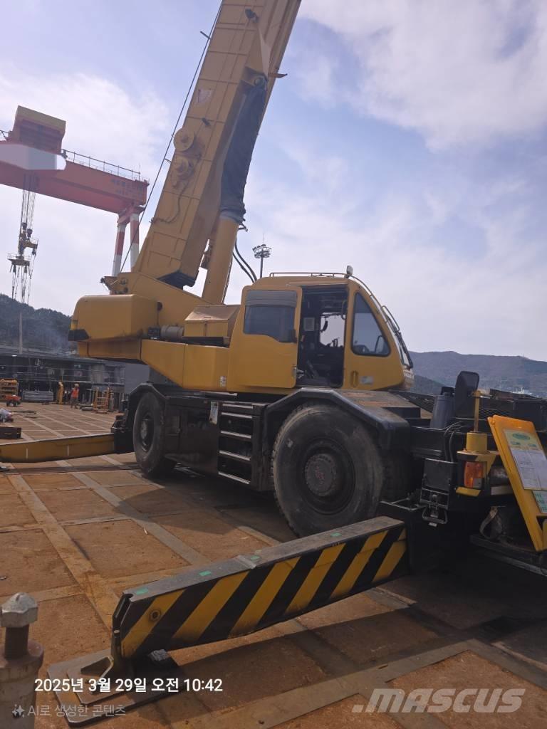 Kobelco RK 450 Røff terreng kraner