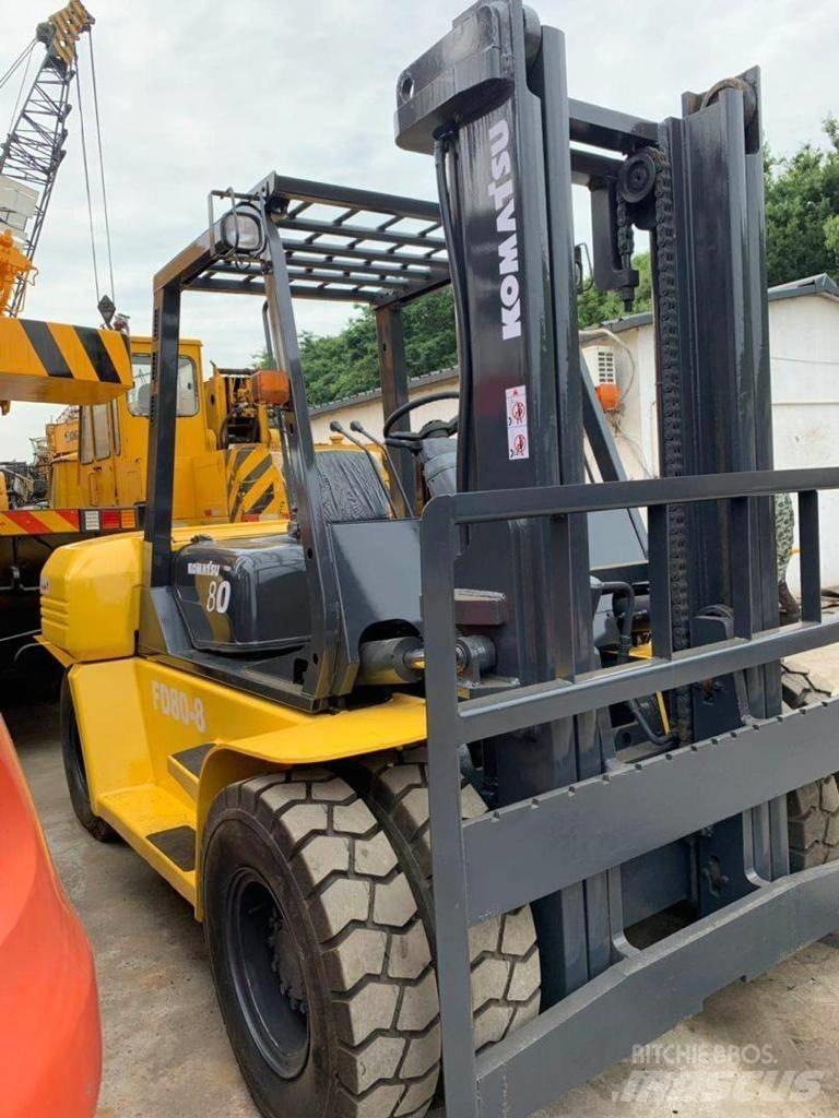 Komatsu 8 Ton Diesel Trucker