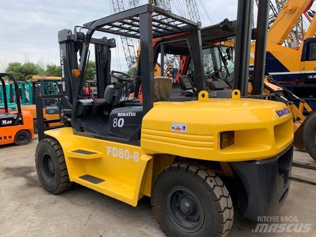 Komatsu 8 Ton Diesel Trucker