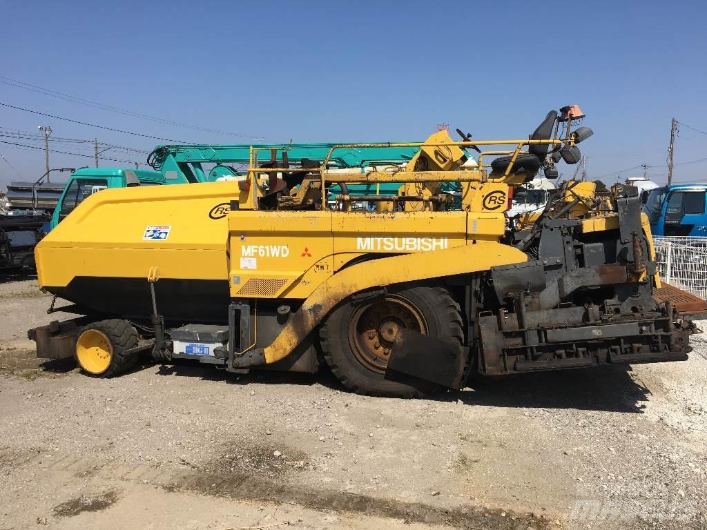 Mitsubishi MF61WD Asfaltutleggere
