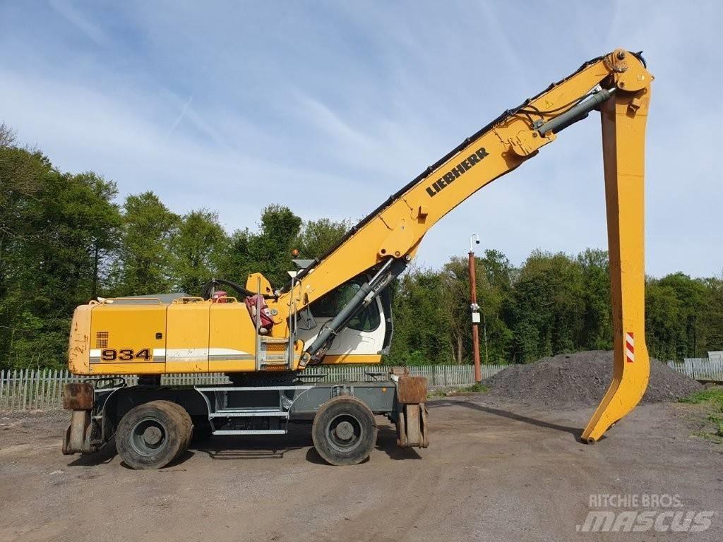 Liebherr A 934 C Gravemaskiner for avfallshåndtering