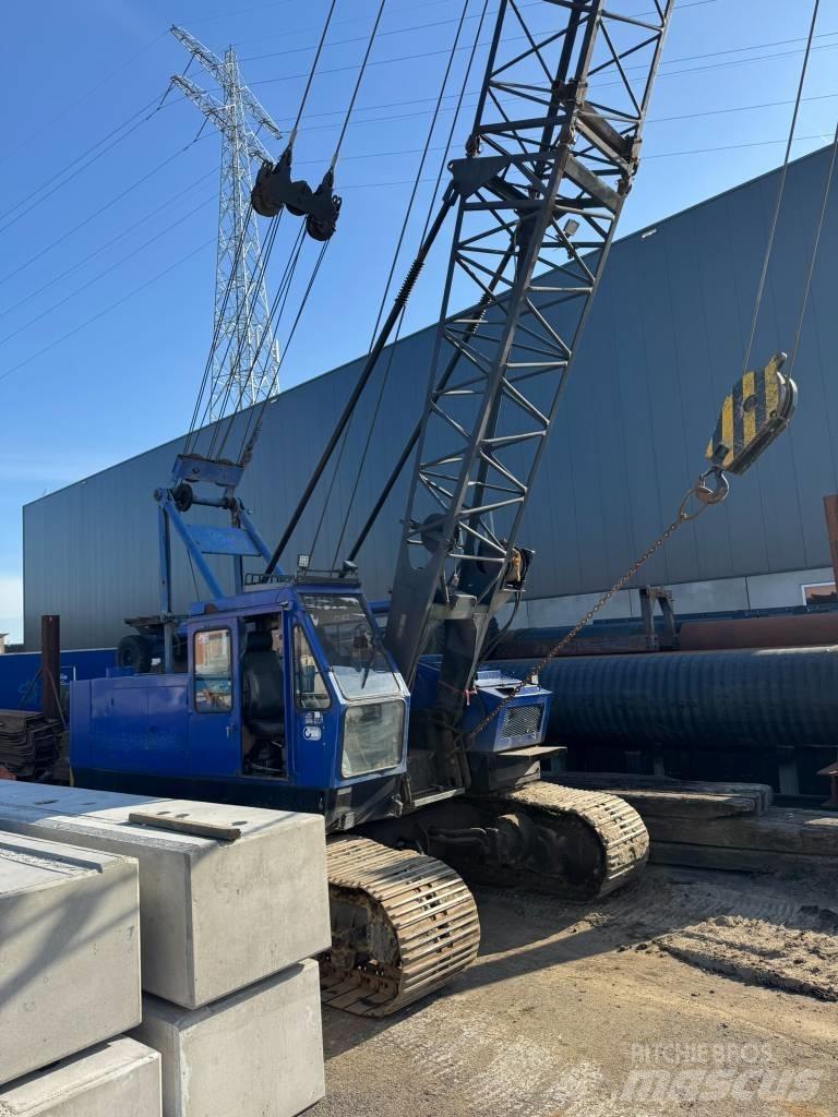 Hitachi KH 100 Beltegående Kran