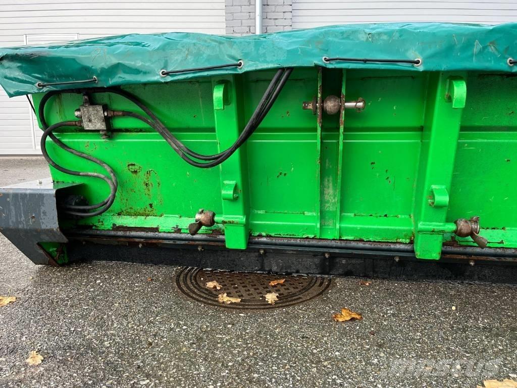 Sami SL 2300 Redskapsbærere