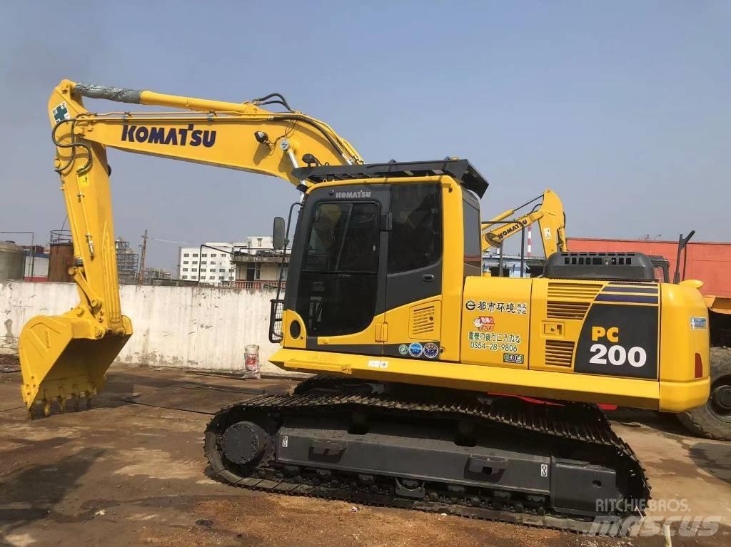 Komatsu PC200-8 Beltegraver