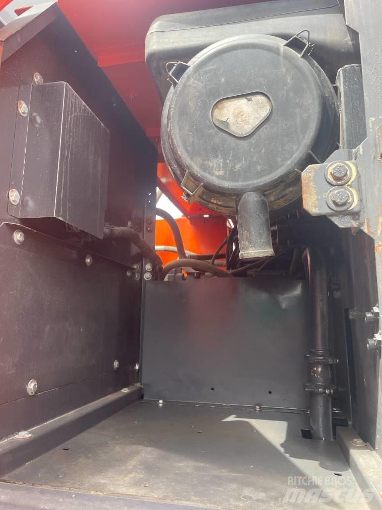 Hitachi ZX240 Beltegraver