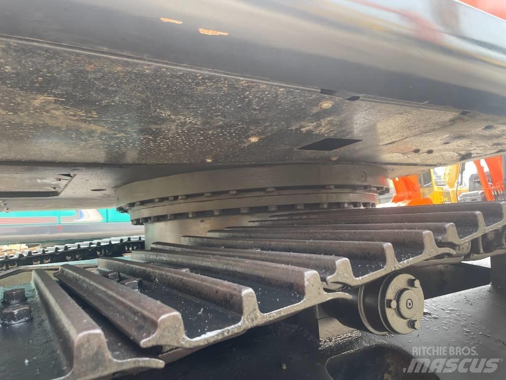 Hitachi ZX240 Beltegraver