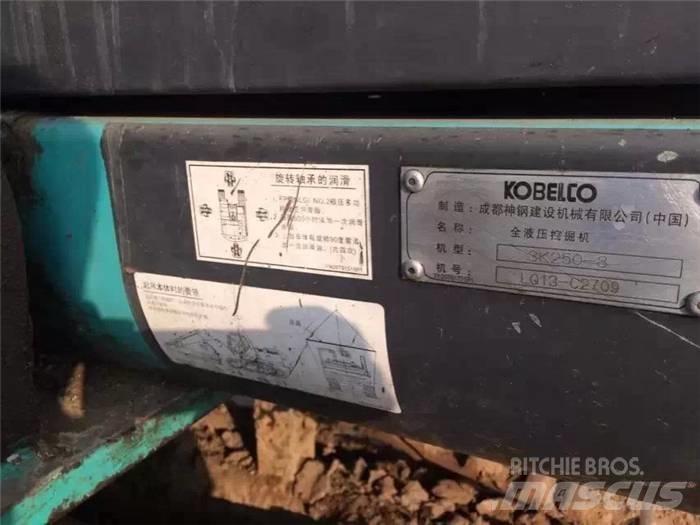 Kobelco SK 250-8 Beltegraver