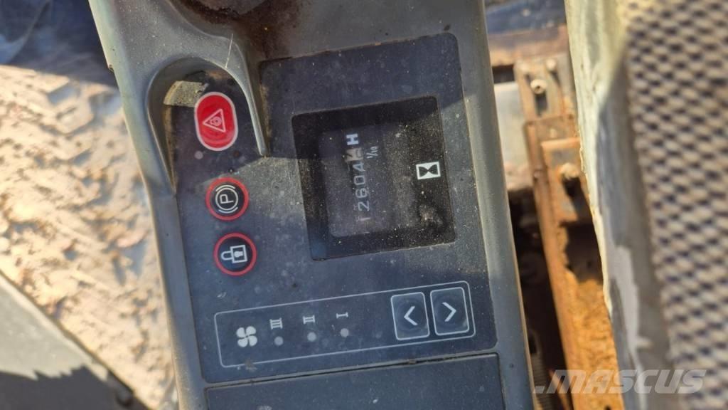 JCB JS 130 Beltegraver