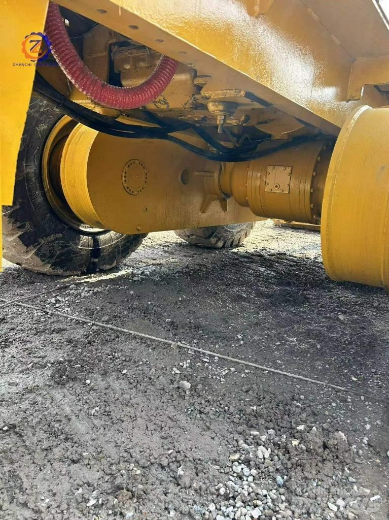 CAT 140 H Veihøvler