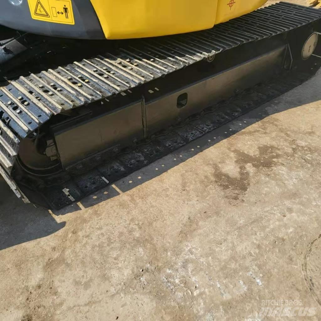 Komatsu PC50 Beltegraver
