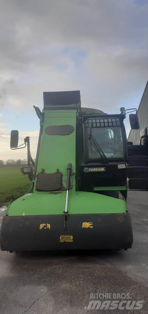 Faresin Leader 2600 Blande- og fôringsmaskiner