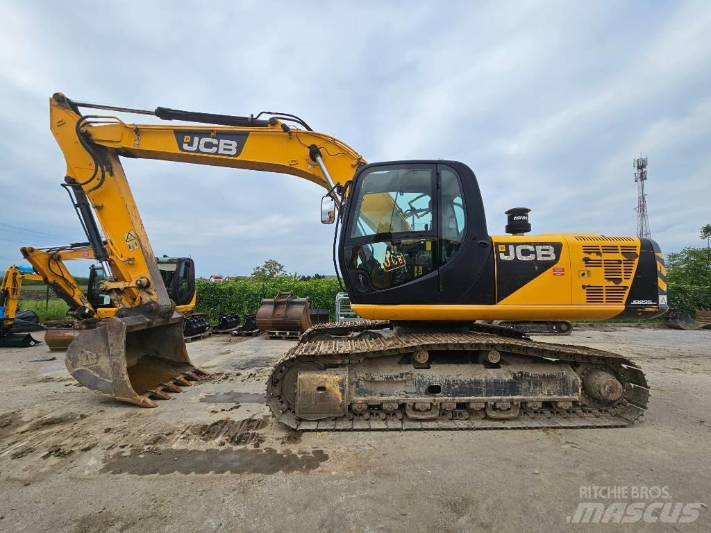 JCB 235 HD Beltegraver