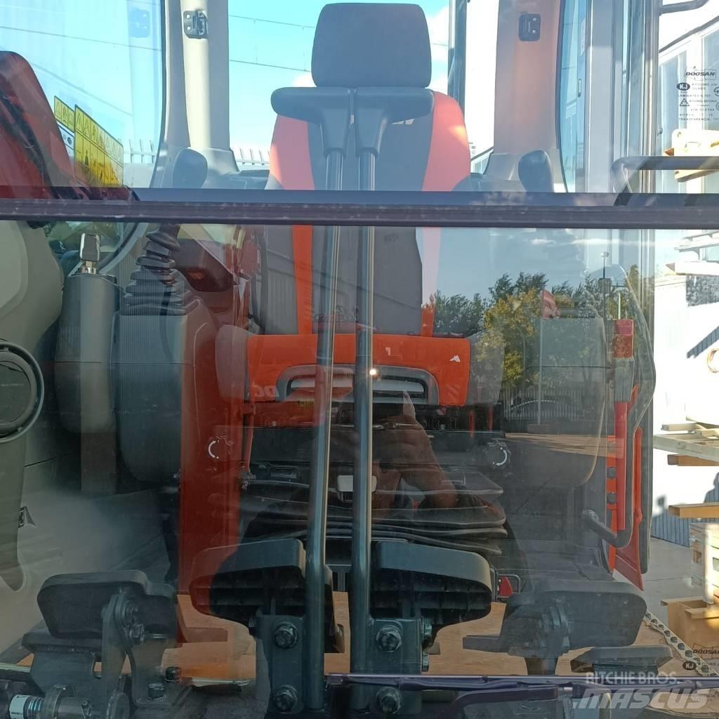 Doosan DX235NLC-5 Beltegraver