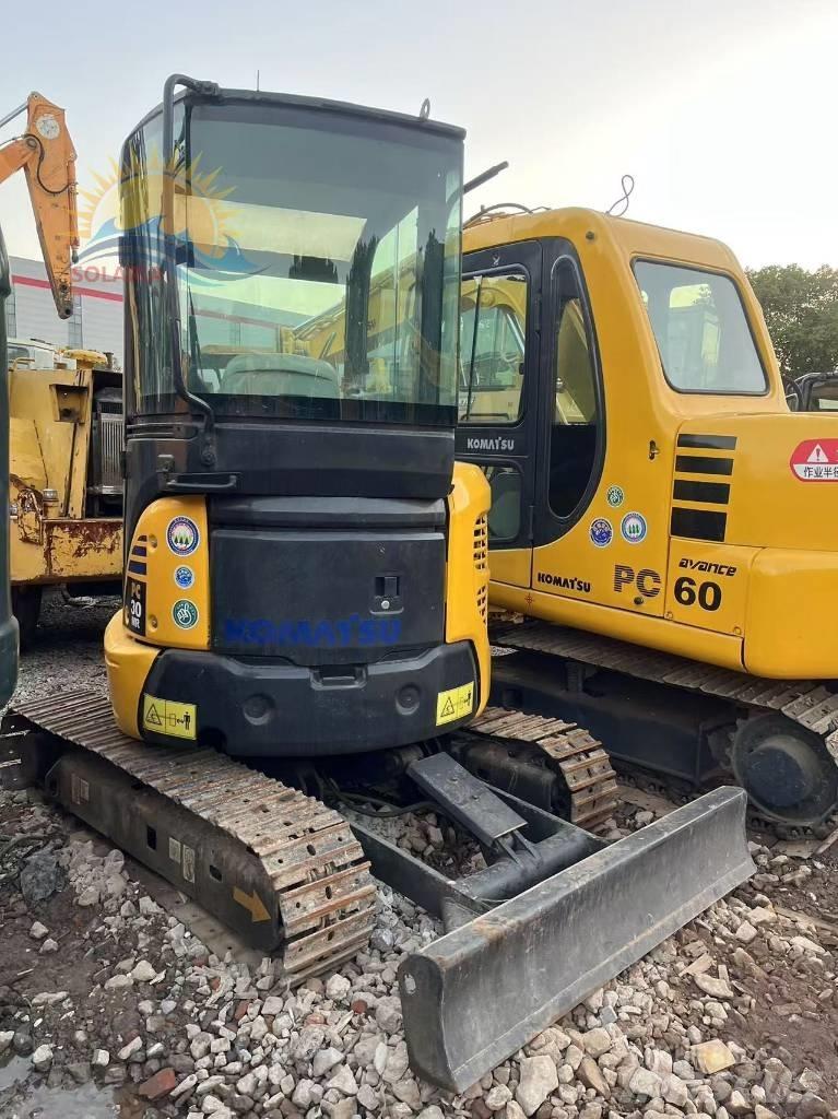Komatsu PC 30 MR Minigravere <7t