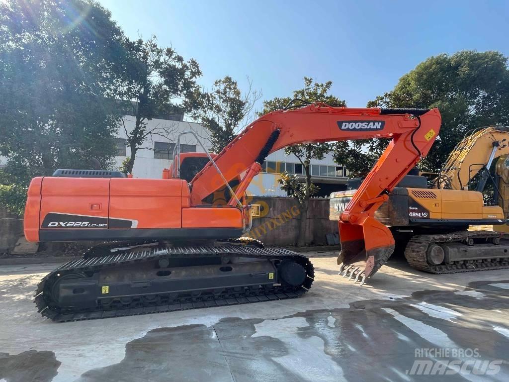 Doosan DX 225 LC Beltegraver