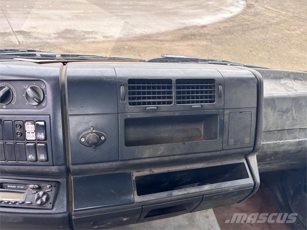 MAN TGL 12.180 Chassis