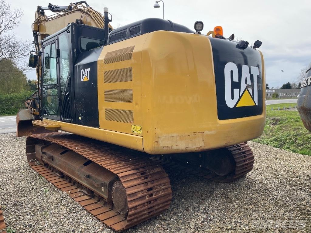 CAT 323FL Beltegraver
