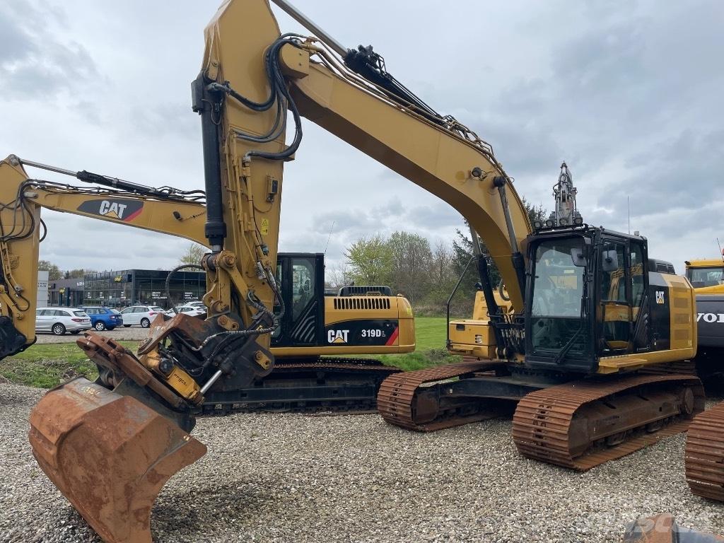 CAT 323FL Beltegraver