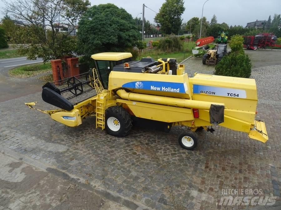 New Holland TC 54 Skurtreskere
