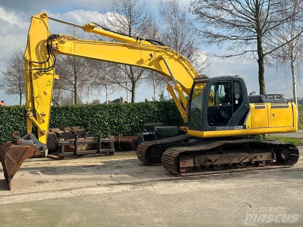 New Holland E215 Beltegraver