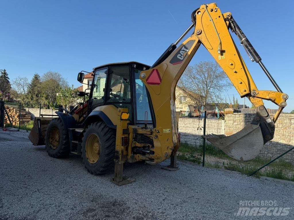 CAT 444 E Traktorgravere