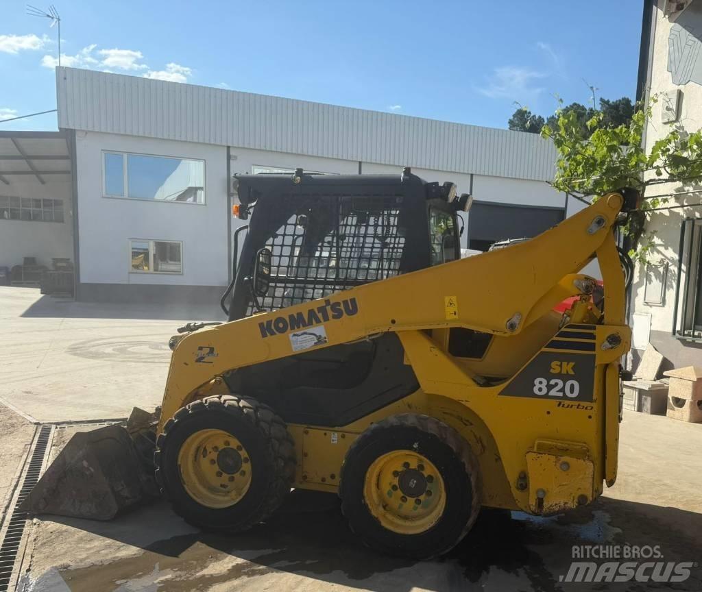 Komatsu SK 820-5 Kompaktlastere