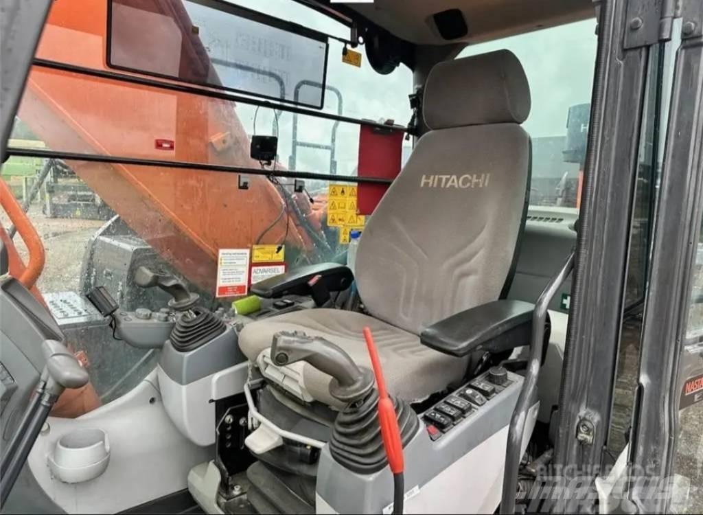 Hitachi ZX 300 LC-6 Beltegraver