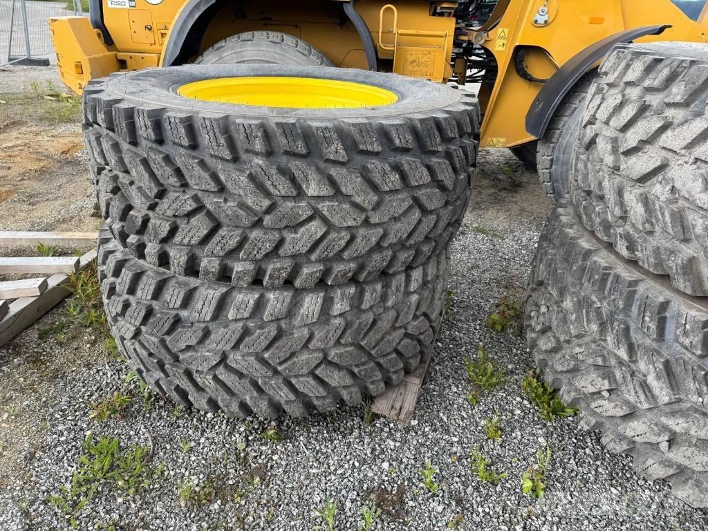 John Deere 6195 R Traktorer