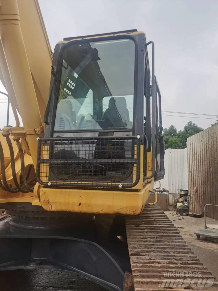 Komatsu PC 400 LC-7 Beltegraver