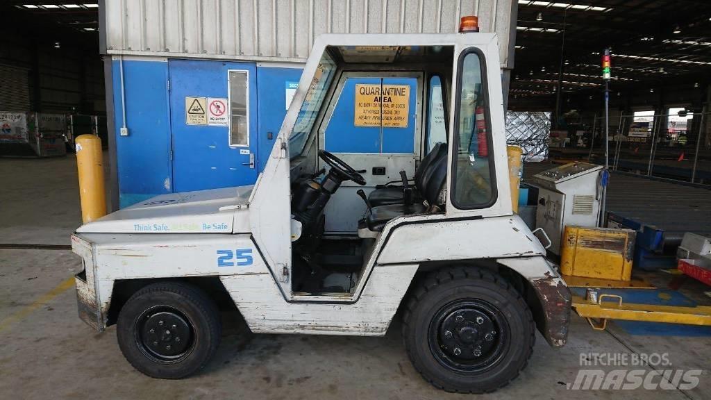 Toyota 42-2TD25 Truck - Annet