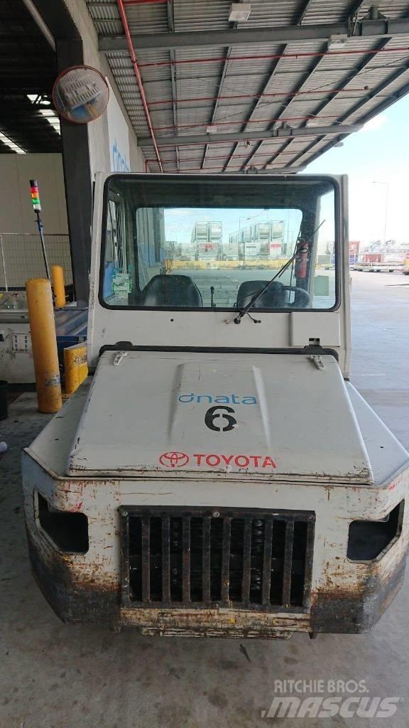 Toyota 42-2TD25 Truck - Annet