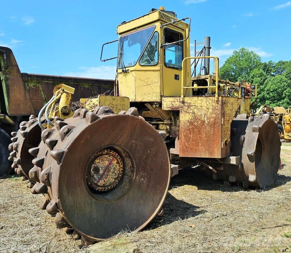 CAT 826 B Hjullaster til komprimering