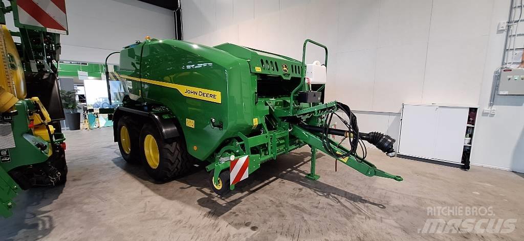 John Deere C441R Rundballepresser