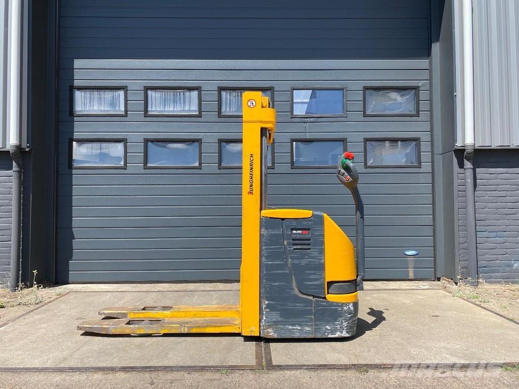 Jungheinrich EJC12 Ledestablere