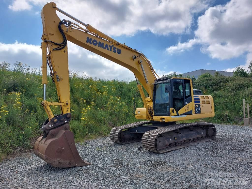 Komatsu PC210LC-10 Beltegraver