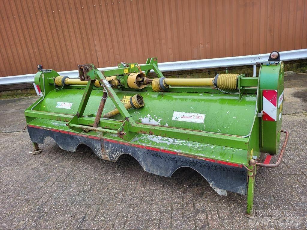 Baselier LKB 320 Personbiler