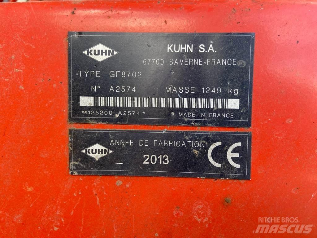Kuhn GF8702 Raker og høyvendere