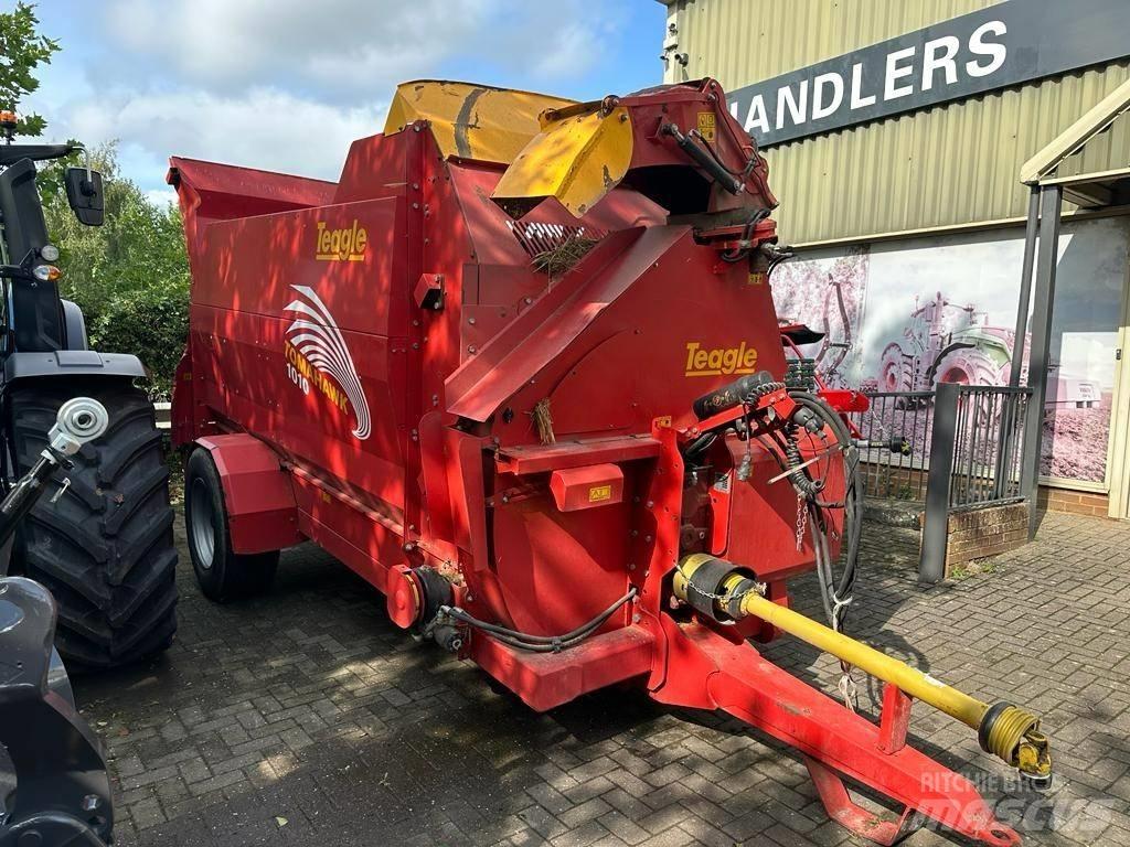 TEAGLE TOMAHAWK 1010 Rundballerivere, -kuttere og -utpakkere