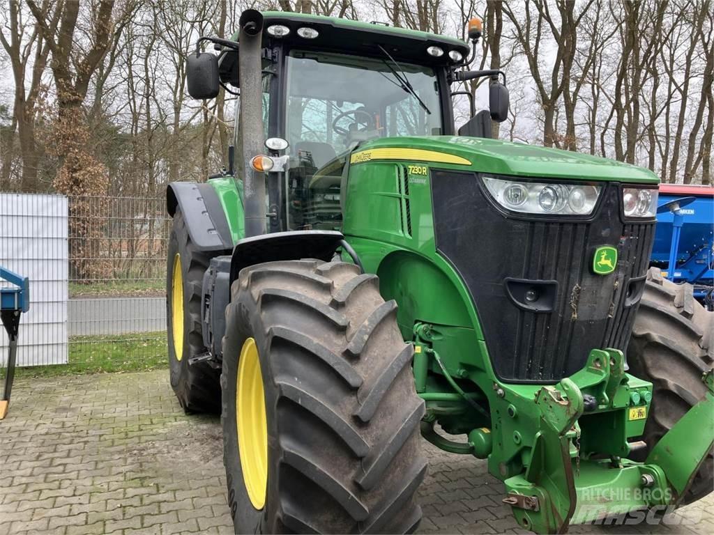 John Deere 7230R Traktorer
